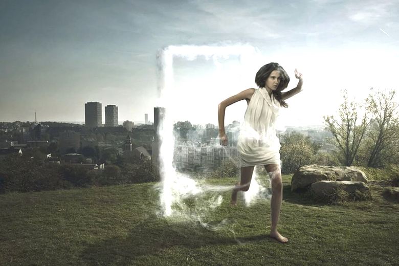 Vzporedni svetovi: primer s čudnim potnikom