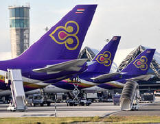 Potnike reševalne linije je rešil duh stevardese.