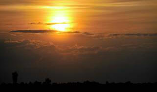 Polarizacija globalnega polja Sonca bo na Zemlji nevidna.