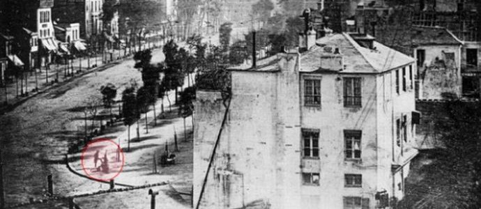 Prvi ljudje na fotografiji so bili ujeti po naključju