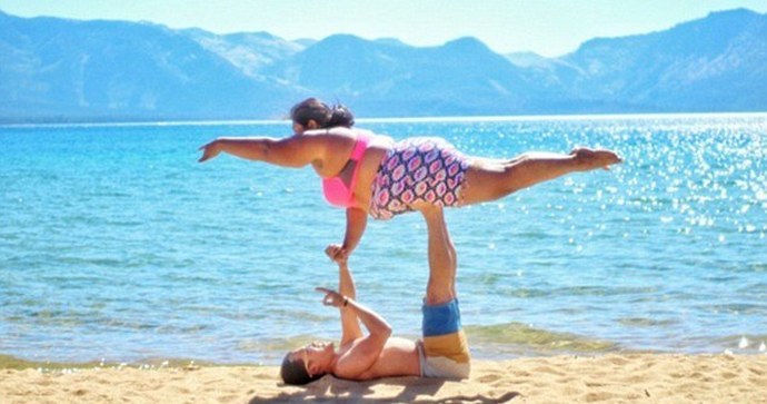 Lahko si plastičen in vesel celo s polnim telesom.