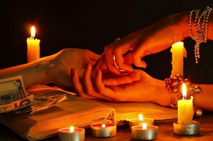 Le malo jih želi resnično vedeti prihodnost.