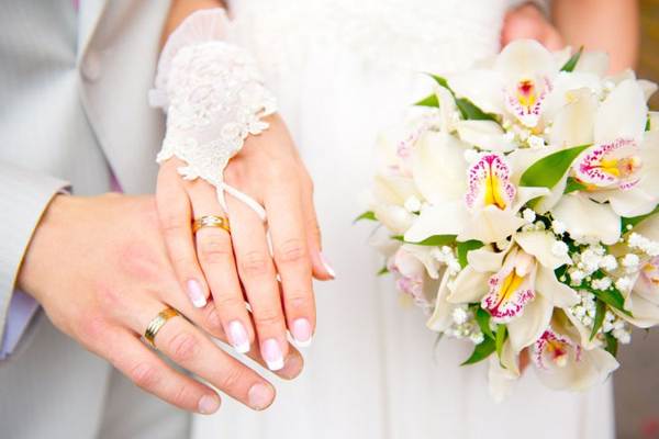 ali je možno odstraniti znamenja poročnega prstana 