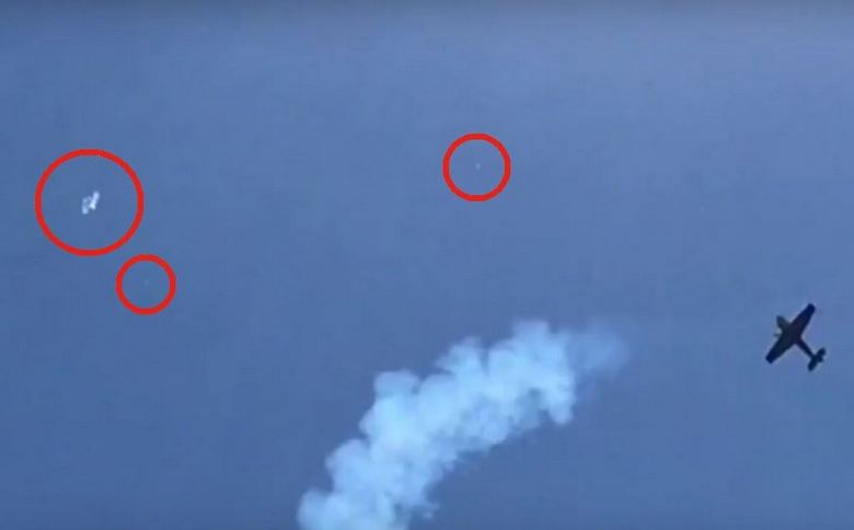 Zakaj si vesoljci tako radi ogledajo letalsko oddajo?