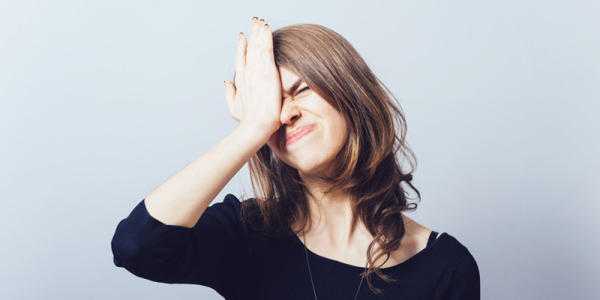 Zakaj vse pade iz rok 