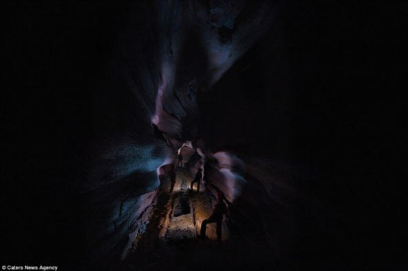 Ogromna mreža vulkanskih jam je bila odkrita v bližini Washingtona.