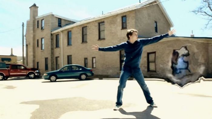 Ali so najstnika teleportirali ali ugrabili? title=