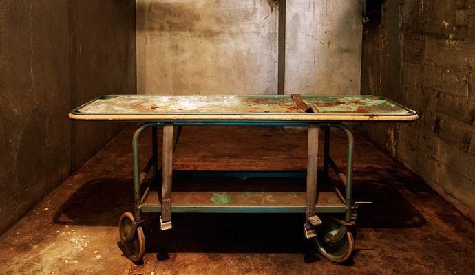 Poltergeist se je v bolnišnici udaril po nosilih