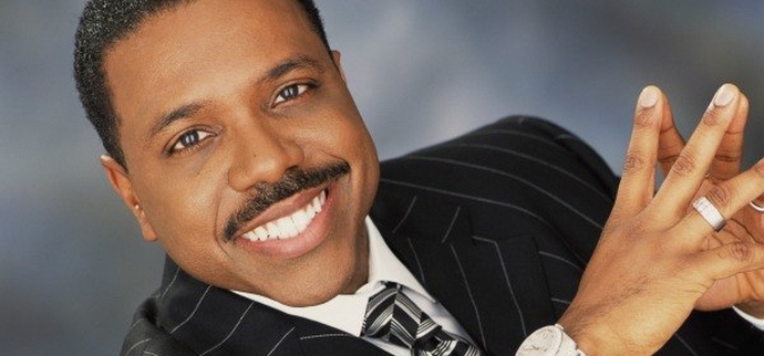 Župniki, kupite mi letalo!