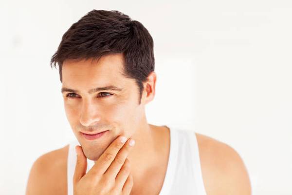 mozolj na bradi pri moških je znak 