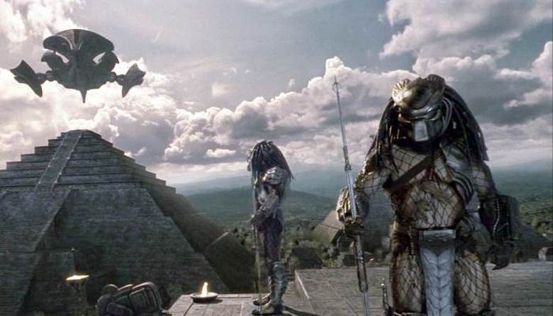 Tujci so že dolgo na Zemlji in živijo med nami