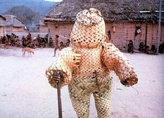 Tujec je bil oblečen v