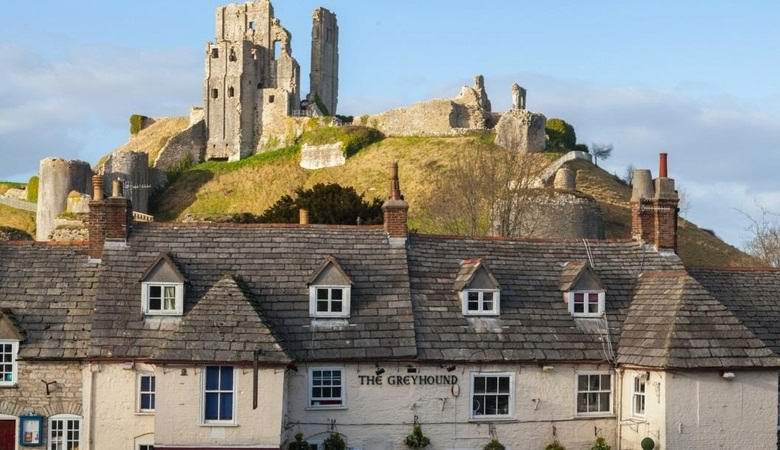 Ghost face je nastal v angleškem pubu.