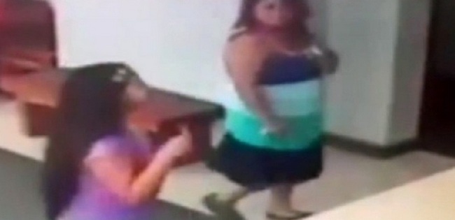 Duh, se izkaže, ne more samo prestrašiti