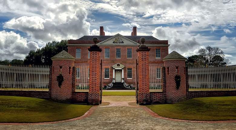 Duh gospodinje iz 18. stoletja je po naključju padel v objektiv kamere