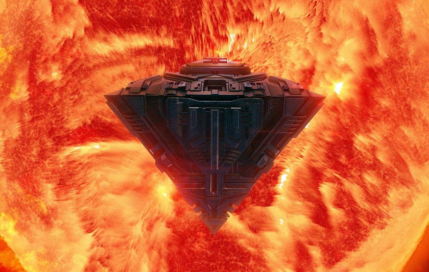 Ogromna ladja je letela naravnost s sonca.