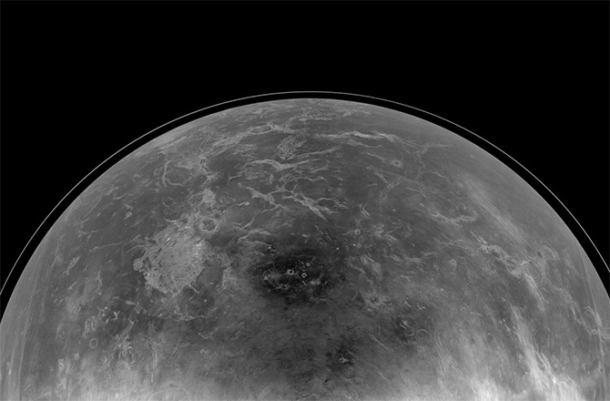 Radar je za zemeljske organe odprl podobo površine Venere  title=