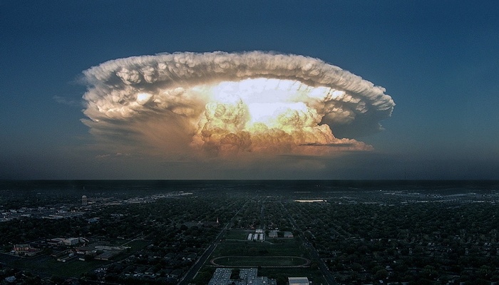 Radioaktivna eksplozija v Evropi, ki jo je treba utišati