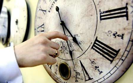 Razlike v vesolju in kopenskem času