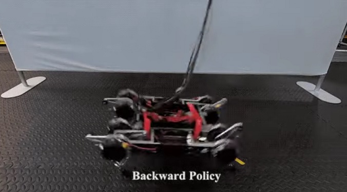 Robot se je najprej naučil hoditi brez človeške pomoči.