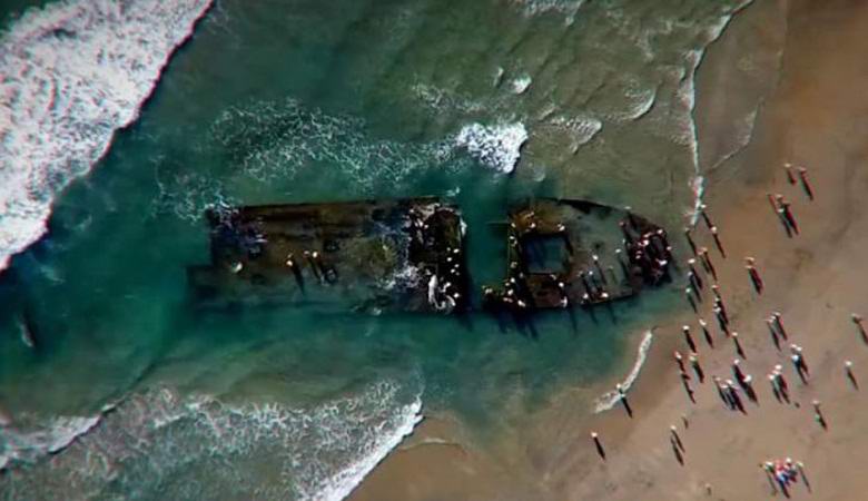 Ruski linijski duh z mesojedimi podganami, ki se operejo na kopnem v ZDA