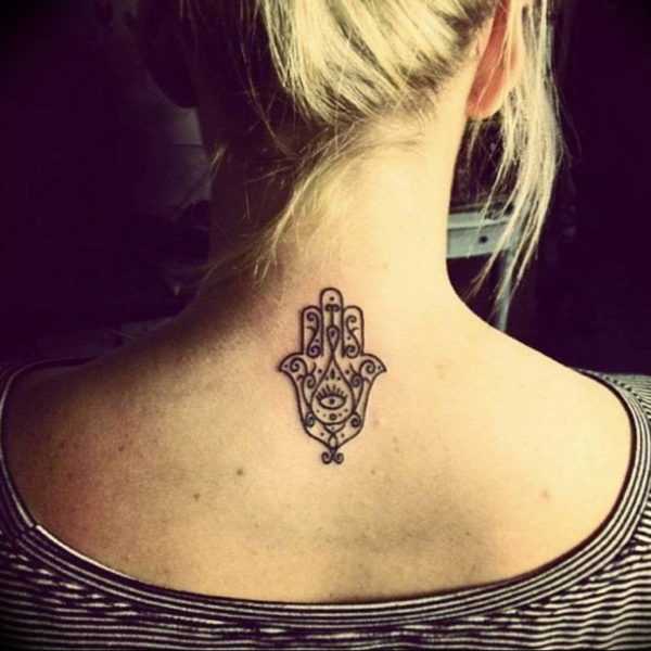 Hamsa amulet tatoo pomen 