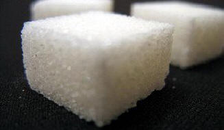 Sladkor spodbuja raka