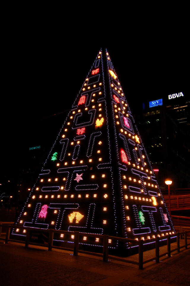 najčudnejša novoletna drevesa