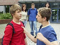 Šolske zamere se odražajo v psihi po desetletjih.