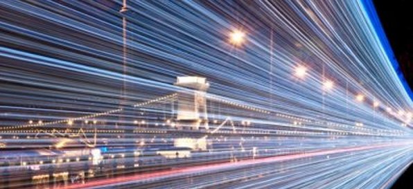 Škoti so pripravljeni ustaviti hitrost svetlobe.