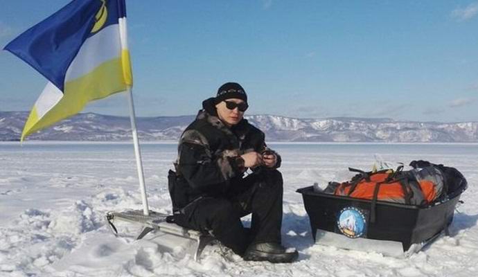 Sibirski v enem mesecu minil ob zamrznjenem Bajkalu