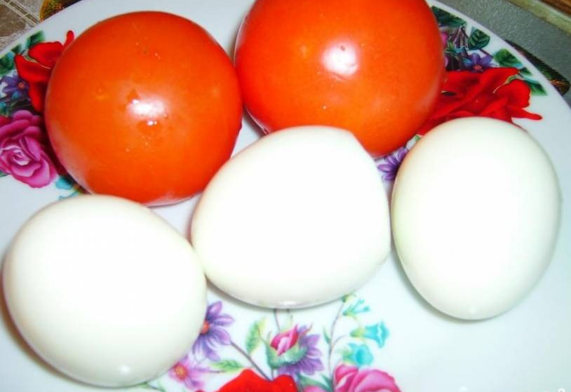 Kmalu bodo izdelali avtomobilske dele iz paradižnika in jajc