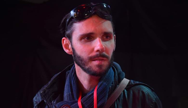 Slepi popotnik bo neodvisno premagal največjo slano puščavo.