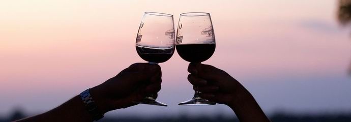 Alkohol in ljubezen delujeta enako na nas.