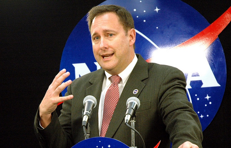 ZDA so uradno sporočile, da se vračajo k lunarnemu programu.