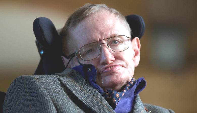 Stephen Hawking se je bal smrti nadčloveške rase.