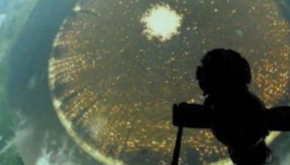 Nenavaden krog nad planetom Zemlja