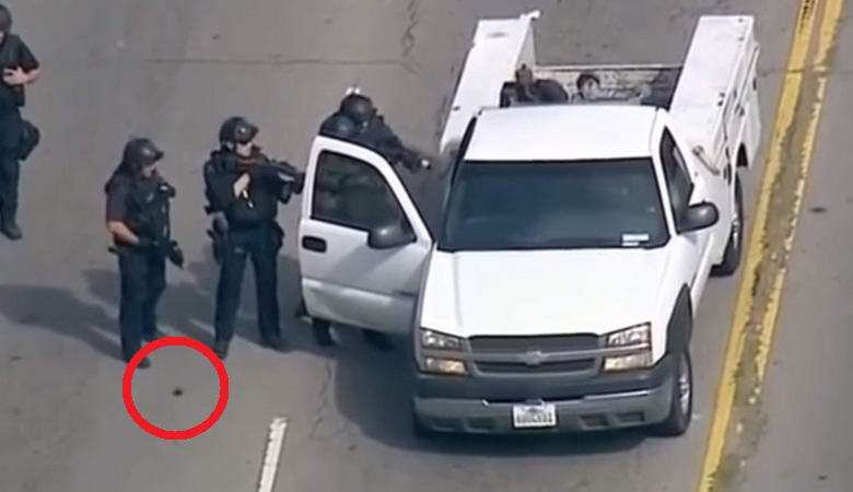 Nenavaden predmet, ločen od noge policista, potem ko je preganjal kriminalca.