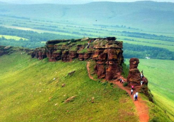 Skrinje - Zgodovina starodavnega astronomskega observatorija Evrazije