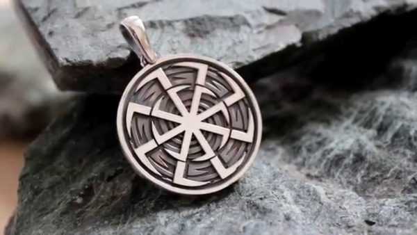 vrednost lahkega amuleta 