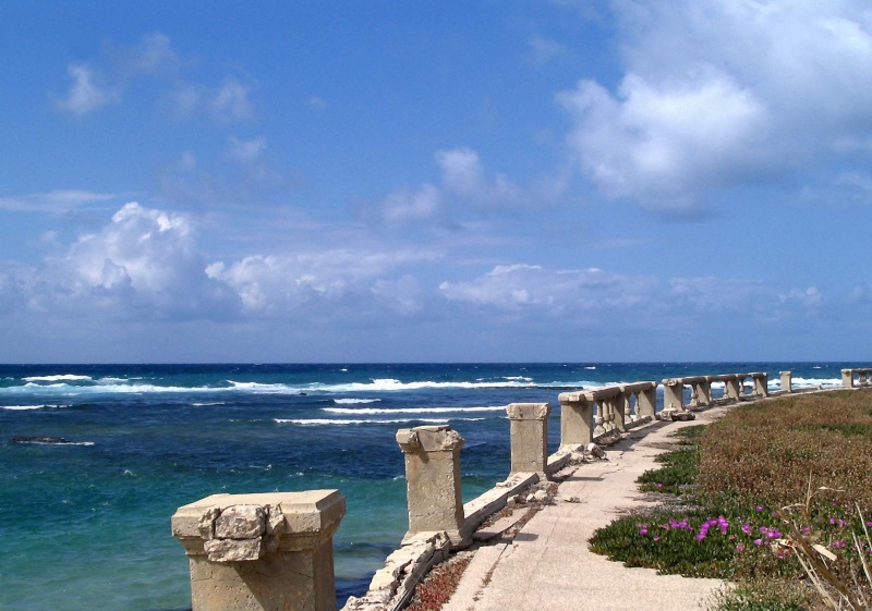 Skrivnostni zvoki nad Sredozemskim morjem