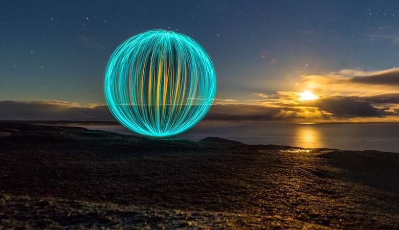 Skrivnostna svetleča krogla je letela na nebu nad Washingtonom.