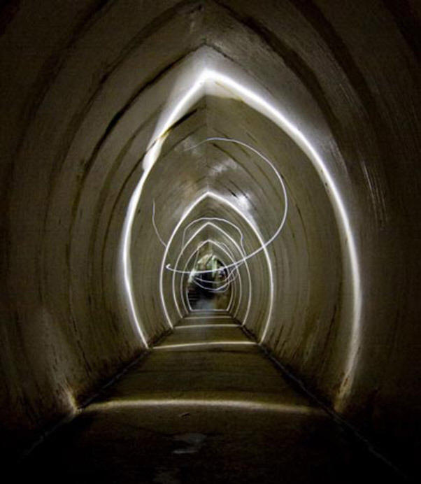 Zbornica skrivnosti pod jezerom Velike Britanije, jezerom.