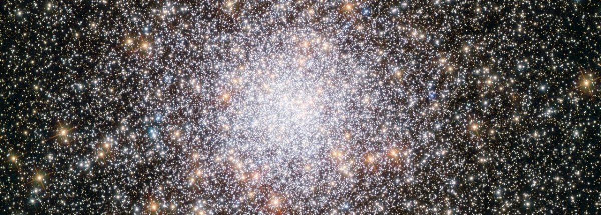 Teleskop Hubble posname fotografijo nenavadne kroglaste kopice 
