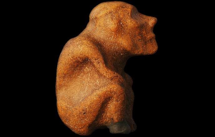 Tobolski misleci in kipi na Velikonočnem otoku so ustvarili plazilce?