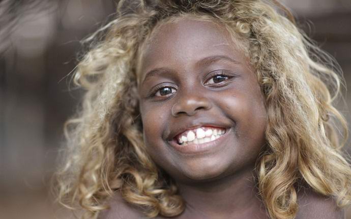 Sledi neznanega človeškega prednika, ki so ga našli v DNK pri Melanezijancih.