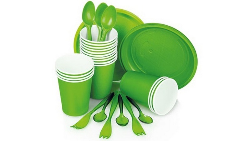 Znanstveniki izumili novo generacijo bioplastike