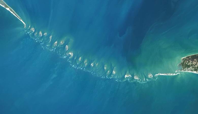 Znanstveniki raziskujejo neverjetni Adamov most