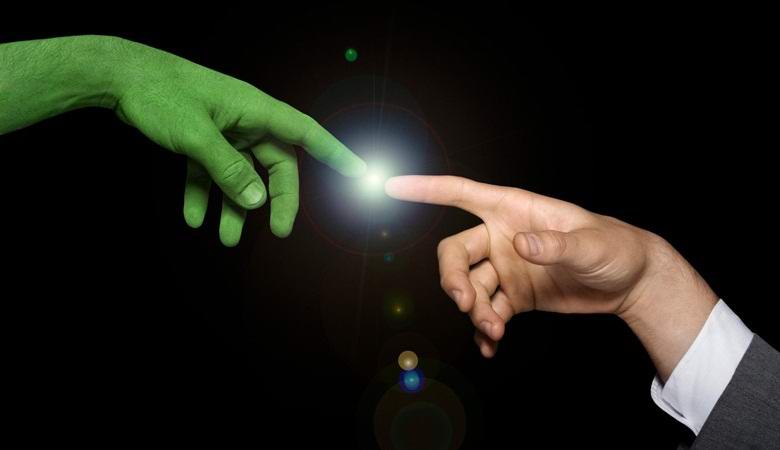 Znanstveniki še naprej trdijo, zakaj vesoljci ne stopijo v stik z nami.