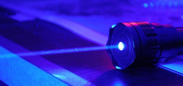 Znanstveniki so lahko upočasnili hitrost svetlobe